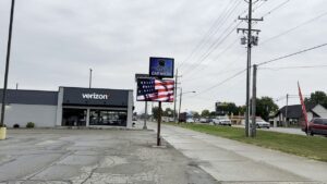 Car Wash Digital Pylon shown in actual field footage
