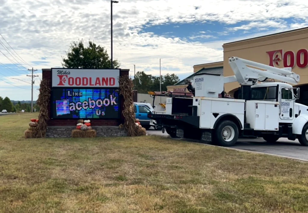 Foodland Digital Monument Sign in its installed setting